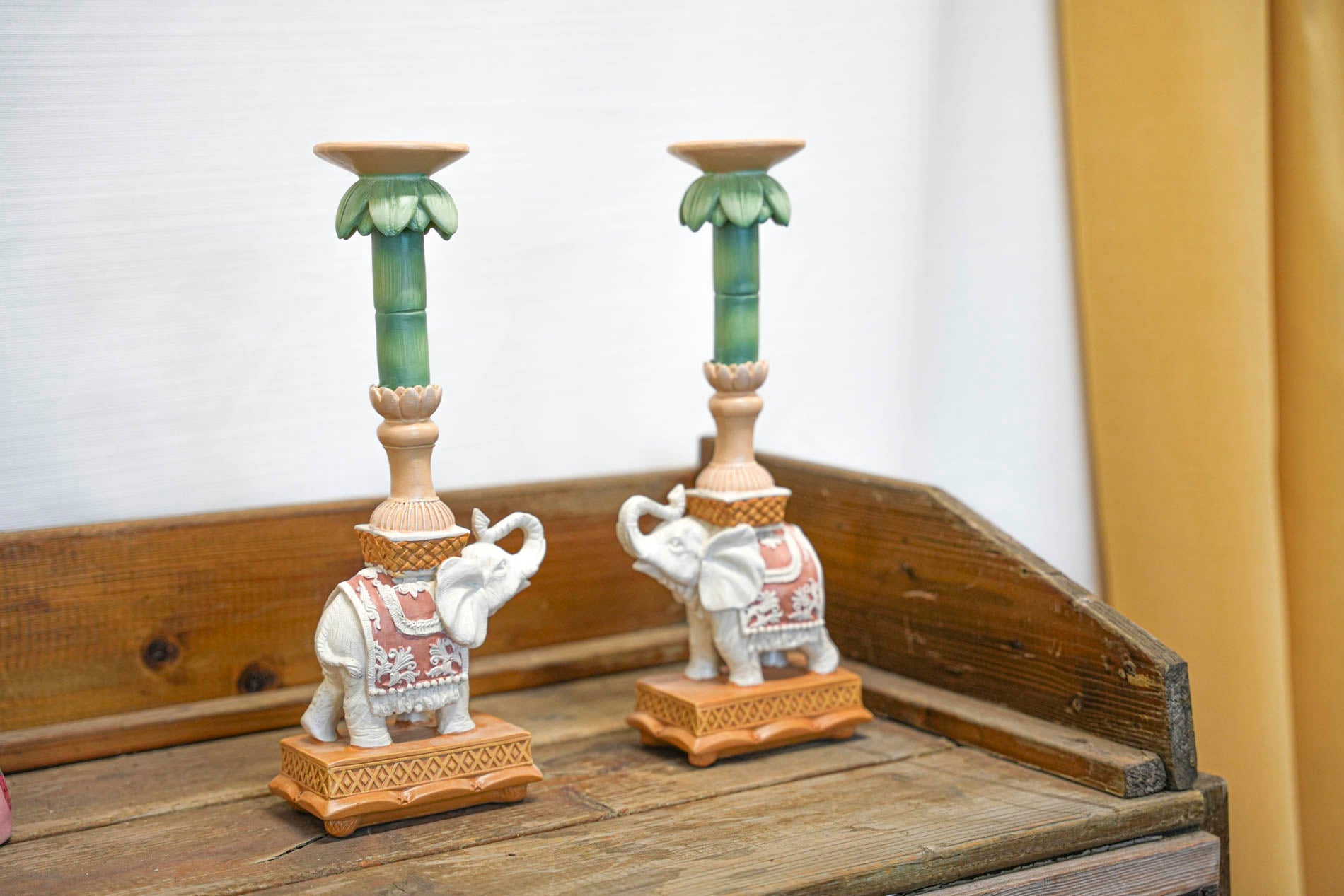 Candle Holder - Elephant Natural Pink - Polyresin -  ↑ 15 Cm