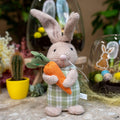 Osterhase Dekoration, Beschwerter Plüschhase mit Karotte, ↑ 30 cm