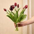 Tulpenstrauß, Dunkelrot, ‘Real Touch’ Kunsttulpen, 7 Stiele, 42 cm